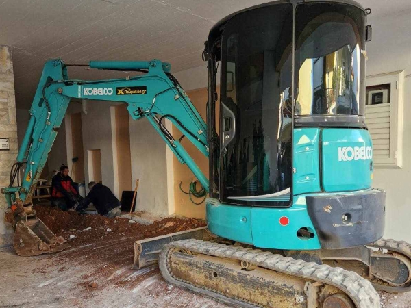 &Sigma;ύ&nu;&delta;&epsilon;&sigma;&eta; &Alpha;&pi;&omicron;&chi;έ&tau;&epsilon;&upsilon;&sigma;&eta;&sigmaf;